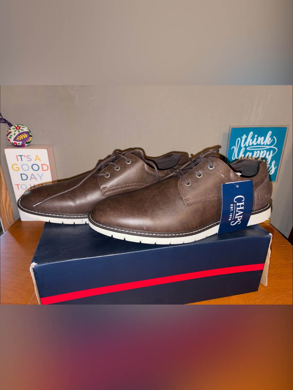 Chaps Men's Brown Lace-Up Derby with White Sole